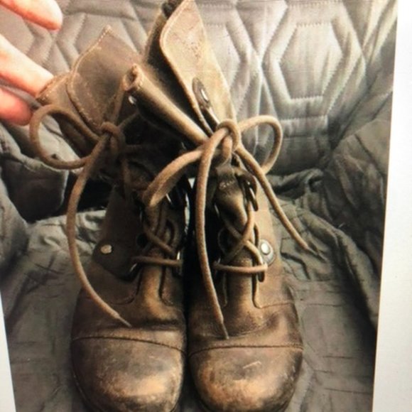 Sorel Joan of Arctic Wedge Boots - Picture 2 of 5